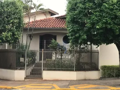 Casa com 4 Quartos à venda, 245m² no Vila Aviação, Bauru