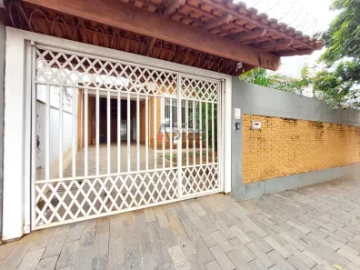Casa com 3 Quartos para alugar, 200m² no Jardim Macarenco, São Carlos