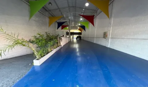 Galpão/Depósito/Armazém com 2 Quartos para venda ou aluguel, 240m² no Centro, Osasco