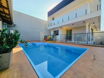 Casa com 3 Quartos à venda, 316m² no Manoel Valinhas, Divinópolis