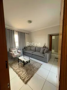 Apartamento com 2 Quartos à venda, 55m² no Carajás, Uberlândia