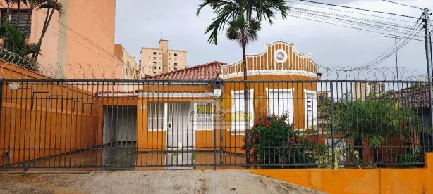 Ponto Comercial para alugar, 204m² no São Sebastião, Uberaba