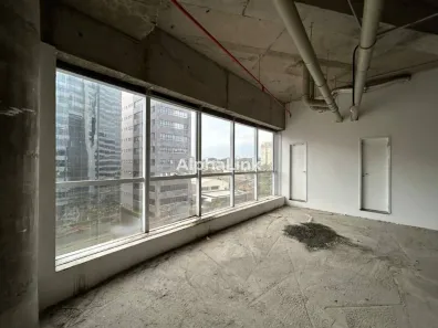Sala Comercial para alugar, 210m² no Green Valley Alphaville, Barueri