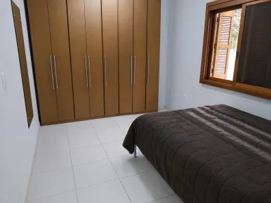 Casa com 3 Quartos à venda, 175m² no Hípica, Porto Alegre
