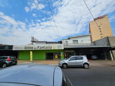 Imóvel Comercial com 8 Quartos à venda, 720m² no Setor Central, Goiânia