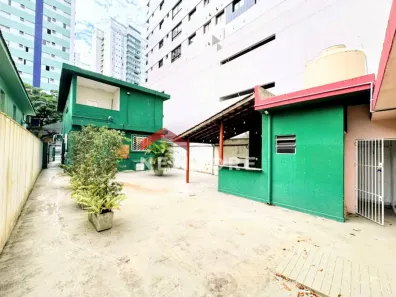 Sobrado com 4 Quartos à venda, 300m² no Aparecida, Santos