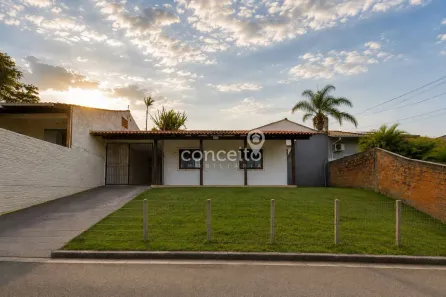Casa com 2 Quartos para alugar, 110m² no Velha Central, Blumenau