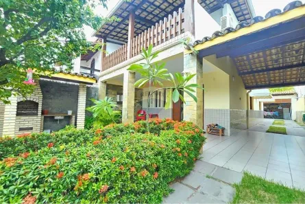 Casa com 4 Quartos à venda, 237m² no Piatã, Salvador