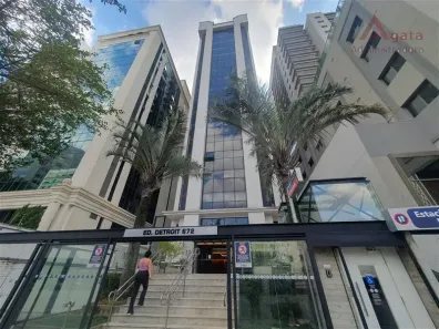 Sala Comercial para alugar, 30m² no Santa Cecília, São Paulo