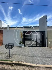 Casa com 3 Quartos para alugar, 152m² no Centro, Marília