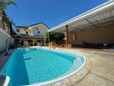 Casa de Condomínio com 3 Quartos à venda, 254m² no Loteamento Villa Branca, Jacareí