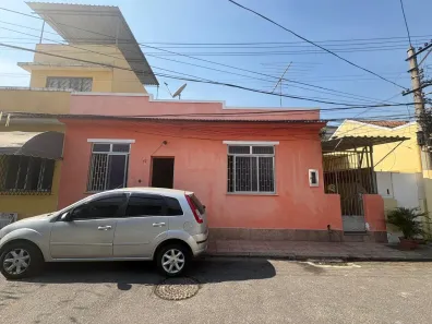 Casa com 2 Quartos para alugar, 70m² no Praça Seca, Rio de Janeiro