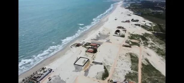 Lote/Terreno à venda, 198m² no Parajuru, Beberibe