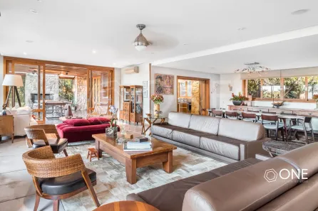 Casa com 4 Quartos à venda, 900m² no Vila Assunção, Porto Alegre