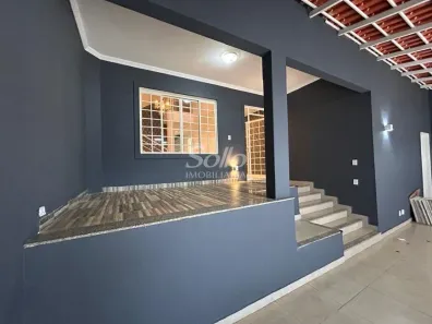 Sobrado com 4 Quartos para alugar, 278m² no Vigilato Pereira, Uberlândia