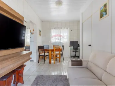 Casa com 2 Quartos à venda, 77m² no Carianos, Florianópolis