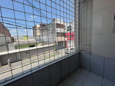 Apartamento com 3 Quartos para alugar, 100m² no São Francisco, Caruaru