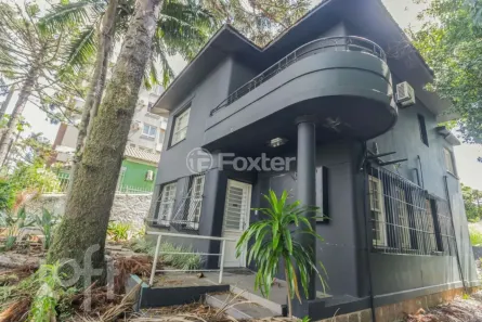Casa com 5 Quartos à venda, 300m² no Petrópolis, Porto Alegre