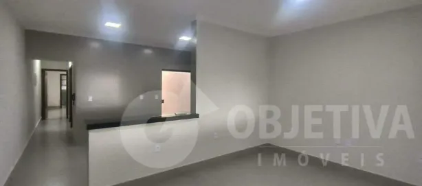 Casa com 2 Quartos para alugar, 74m² no Laranjeiras, Uberlândia