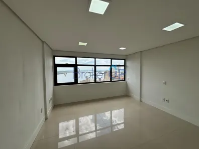 Sala Comercial para venda ou aluguel, 25m² no Centro Histórico, Porto Alegre