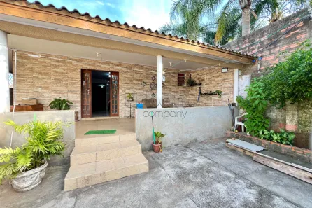 Casa com 5 Quartos à venda, 240m² no São José, Canoas