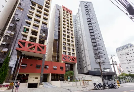 Sala Comercial com 2 Quartos para alugar, 22m² no Batel, Curitiba