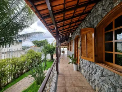 Casa com 3 Quartos à venda, 240m² no Jardim Riacho das Pedras, Contagem