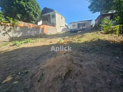 Lote/Terreno à venda, 900m² no Parque Residencial Laranjeiras, Serra