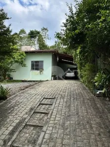 Casa com 2 Quartos à venda, 77m² no Floresta, Joinville