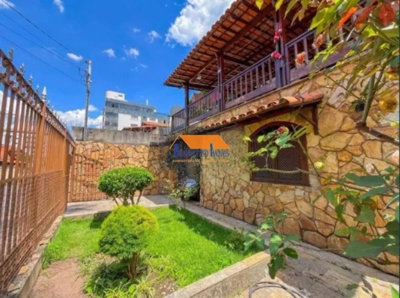 Casa com 3 quartos — Jaraguá, Belo Horizonte
