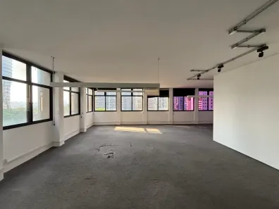 Sala Comercial para alugar, 235m² no Vila Olímpia, São Paulo