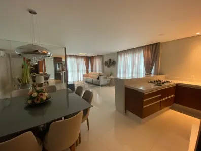 Apartamento com 3 Quartos para alugar, 126m² no Centro, Balneário Camboriú