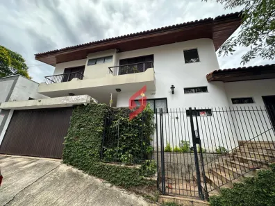 Imóvel Comercial com 12 Quartos para alugar, 343m² no Vila Trujillo, Sorocaba