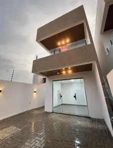 Sobrado com 3 Quartos à venda, 130m² no Praia de Carapibus, Conde