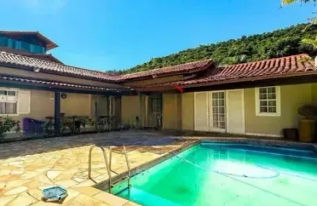Casa com 4 Quartos à venda, 261m² no Itaipu, Niterói