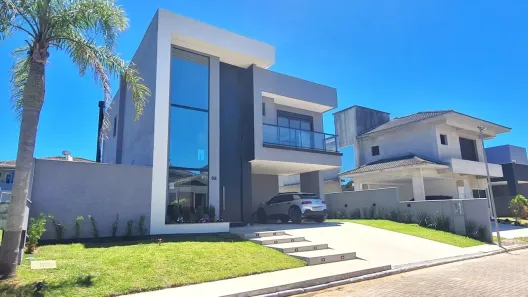 Casa de Condomínio com 4 Quartos à venda, 217m² no Ingleses do Rio Vermelho, Florianópolis