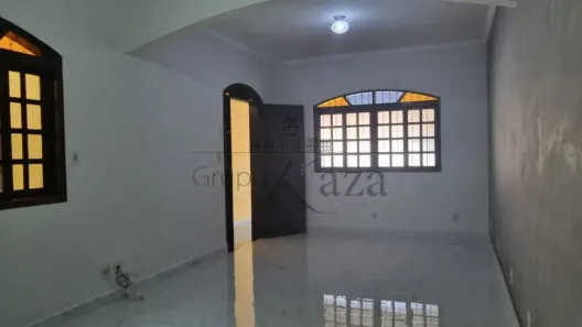 Sobrado com 4 Quartos para alugar, 200m² no Residencial União, São José dos Campos