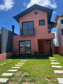 Sobrado com 2 Quartos à venda, 100m² no Areias de Palhocinha, Garopaba