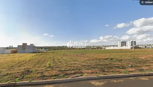 Lote/Terreno à venda, 1000m² no Laranjeiras, Uberlândia