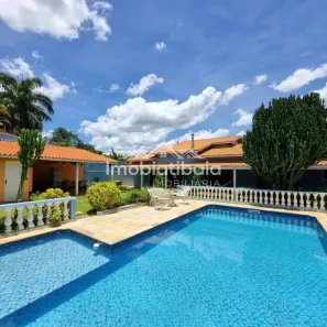Fazenda/Sítio com 3 Quartos à venda, 290m² no Vila Dom Pedro, Atibaia