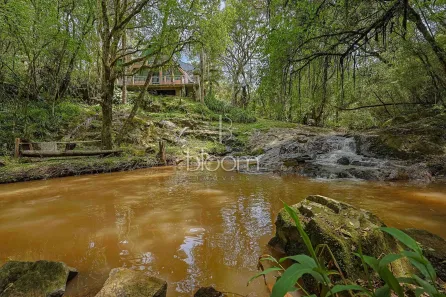 Fazenda/Sítio com 10 Quartos à venda, 1000m² no Tanguá, Almirante Tamandaré