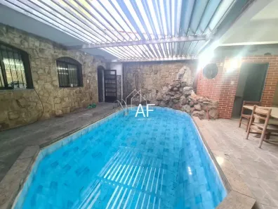 Sobrado com 4 Quartos à venda, 344m² no Vila Nivi, São Paulo