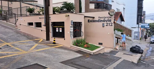 Apartamento com 2 Quartos à venda, 81m² no Centro, Juiz de Fora