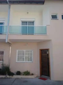 Sobrado com 2 Quartos à venda, 70m² no Jardim Brasil, Caraguatatuba