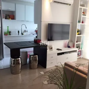 Apartamento com 2 Quartos à venda, 57m² no Jardim Sabará, Porto Alegre