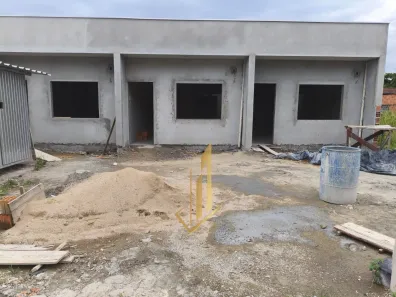 Casa com 2 Quartos à venda, 57m² no Morro do Meio, Joinville