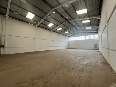 Galpão/Depósito/Armazém para alugar, 615m² no Anchieta, Porto Alegre