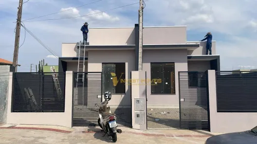 Casa com 2 Quartos à venda, 67m² no Conjunto Café, Londrina
