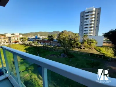 Apartamento com 2 Quartos para alugar, 66m² no Areias, Camboriú