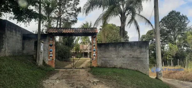 Fazenda/Sítio com 3 Quartos à venda, 300m² no Rio Abaixo, Jacareí